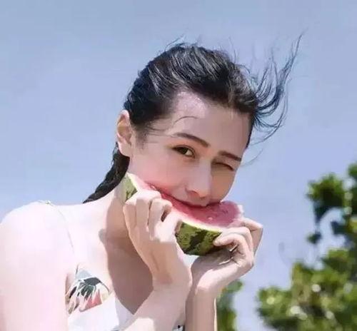 明星吃瓜少女头像